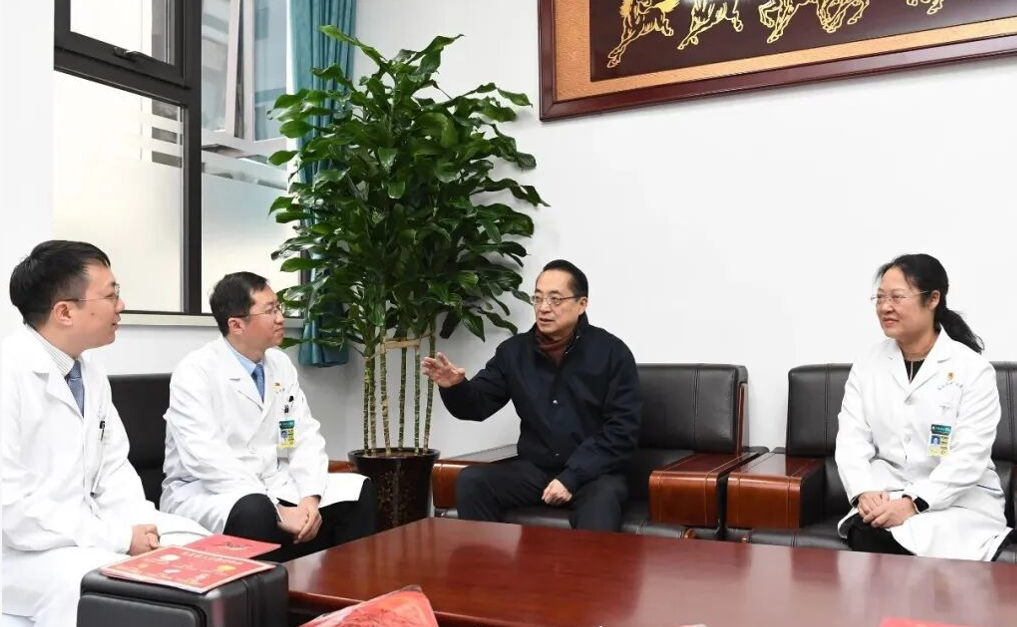 医心向党  医心为民——临汾市中心医院2025年奋进答卷