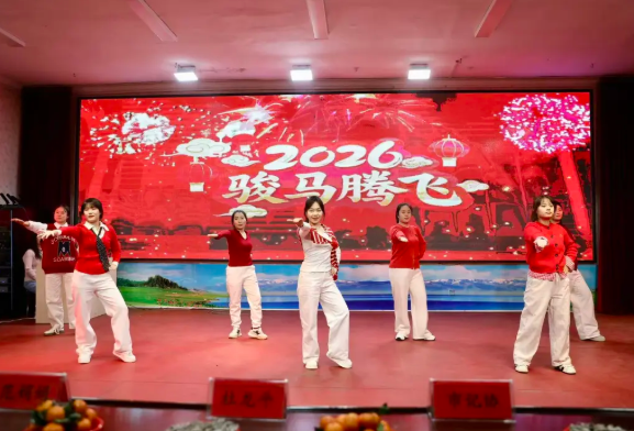 吕梁市记协党员走进文昌路社区参加新年茶话会