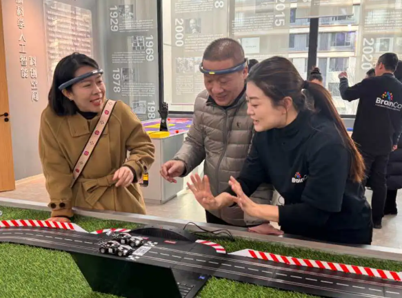 太原小店区：以强脑科技落地为抓手  积极推动脑机接口未来产业发展