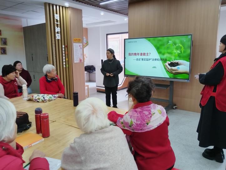 太原万柏林区神堂沟街道国兴社区：银铃护航  晚有所依