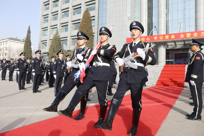 忻州定襄县公安局举行庆祝第六个中国人民警察节系列活动