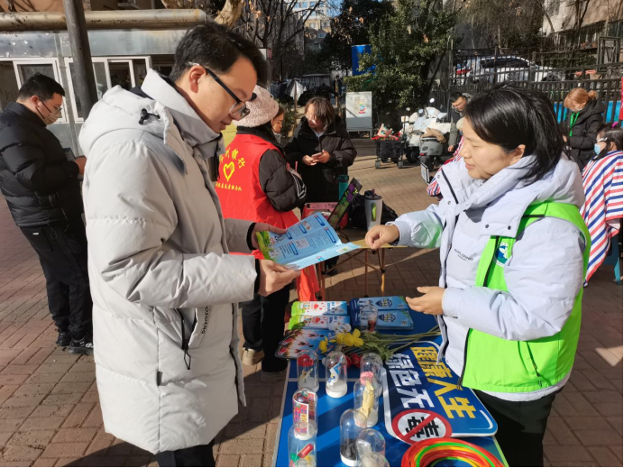 （廉政中国）禁毒宣传进社区 共筑防毒安全墙 -161.png