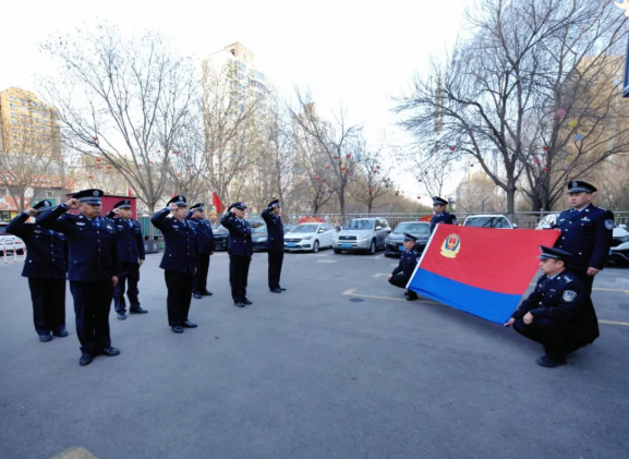 忠诚本色，多彩警营——吕梁孝义市公安局多样形式庆祝第六个中国人民警察节