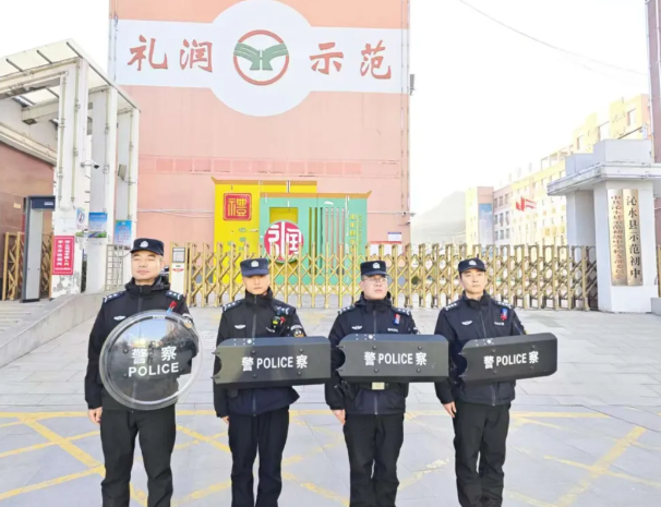 晋城沁水县巡特警大队“护苗行动”强势护航  全方位筑牢未成年人安全防线