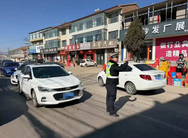 【春节最美“警”色】长治沁县公安：坚守一线  护航团圆