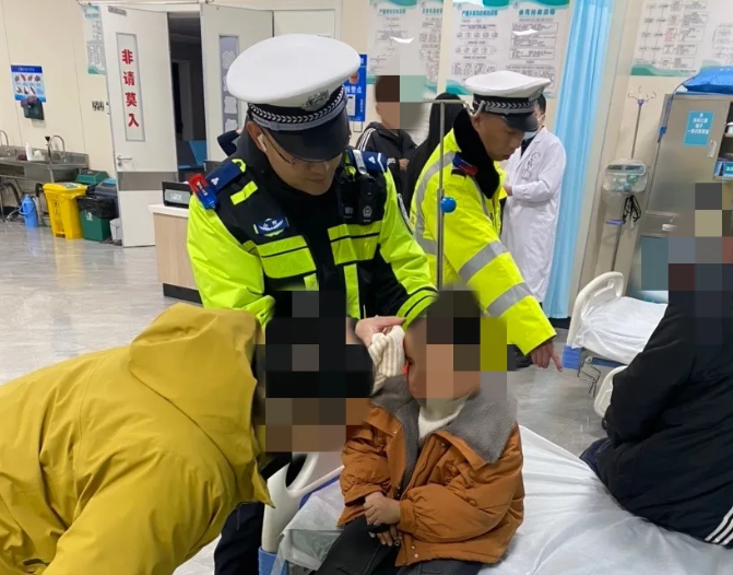 除夕前夜的生命速递！ 吕梁孝义公安6 分钟开辟绿色通道救助受