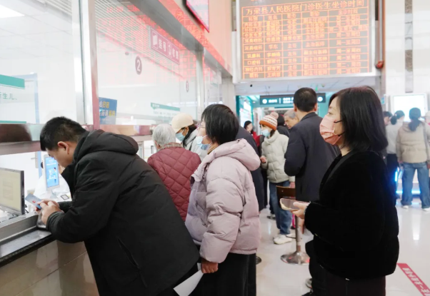 坚守担当，守护安康——运城万医人以 “满格热情” 护航生命健