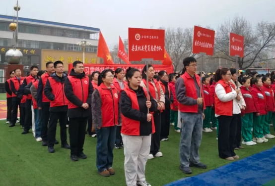 临汾汾西县检察院：学习雷锋树新风  检察服务在行动