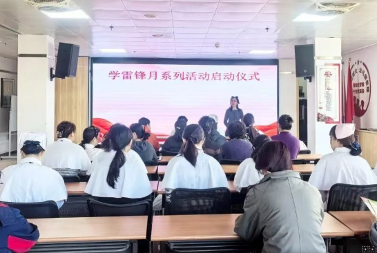 太原迎泽区迎泽街道解放南路二社区：雷锋月践初心，为民服务暖民