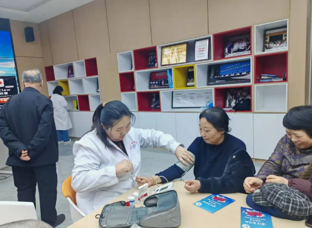  临汾蒲县人民医院开展“人人享有肾脏健康：关爱生命，守护地球