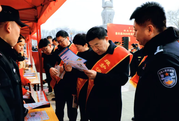 警民同心护消费！ 长治壶关公安开展“3.15”消费者权益日宣