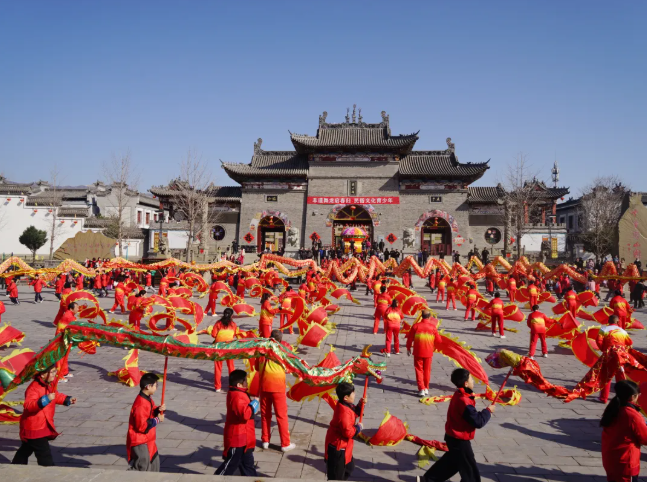 “非遗舞龙闹春潮 · 民俗文化润童心”——中华傅山园二月二龙