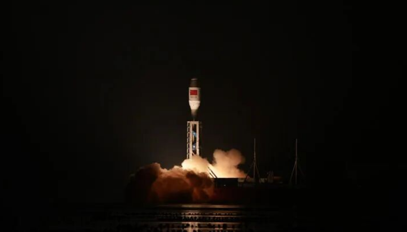 太原卫星发射中心在山东海阳成功发射微厘空间02组卫