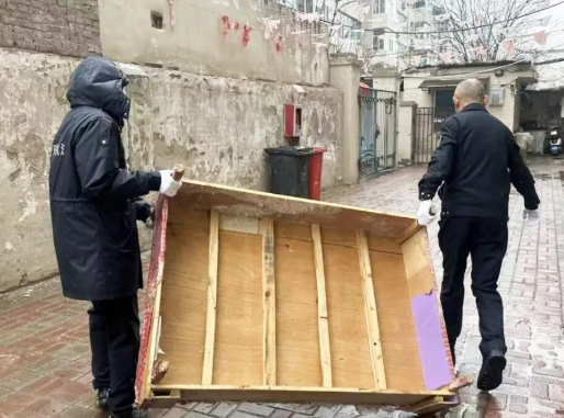 太原迎泽区老军营街道桃园南路第一社区：多方聚力焕新颜，洁净家