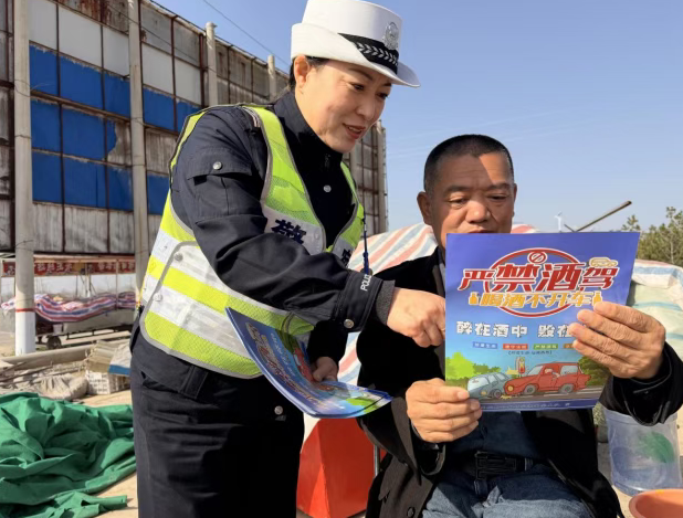 山西临汾翼城公安：春耕路上守平安   交通安全进万家