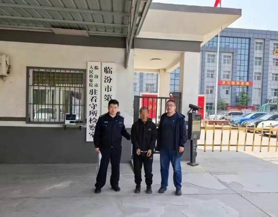 山西襄汾公安：斩断集市“第三只手”，扒窃嫌疑人落网