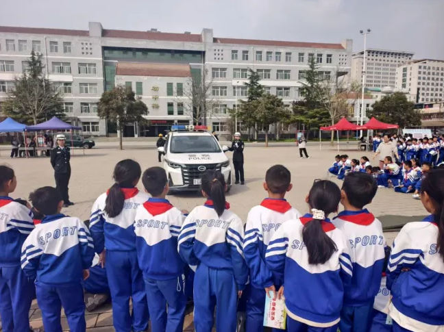 山西临汾翼城：公安交警进校园  守护少年平安出行路！