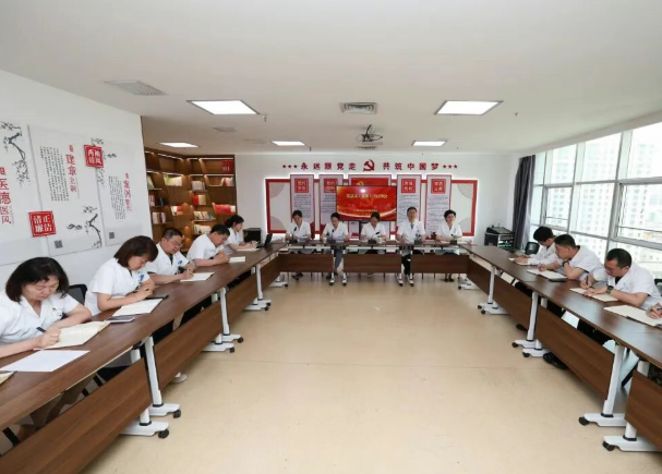树立和践行正确政绩观 ——临汾市中心医院召开全面从严治党暨党建工作安排部署会