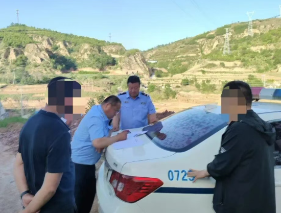 山西吕梁石楼公安：邻里地界起纷争  联动调解显高效