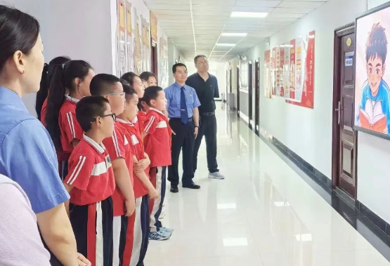 忻州五寨县检察院开展“检爱四十载，携手向未来”主题检察开放日活动