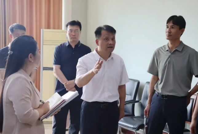 临汾侯马市委书记尹明星调研2026年侯马高考准备工作