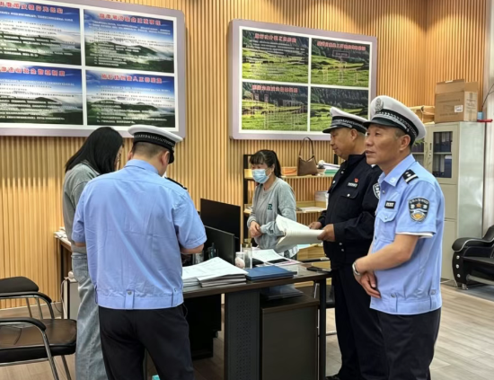 山西吕梁岚县公安局交管大队：源头管控除隐患  进企业抓实交通安全警示教育