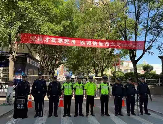 高考首日护航逐梦路   山西吕梁临县公安坚守护平安