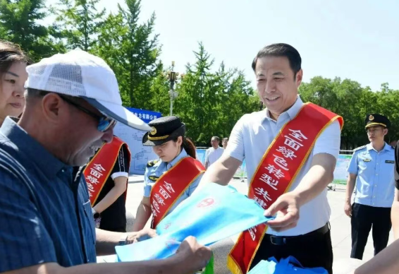 临汾市各地举行六五环境日宣传活动