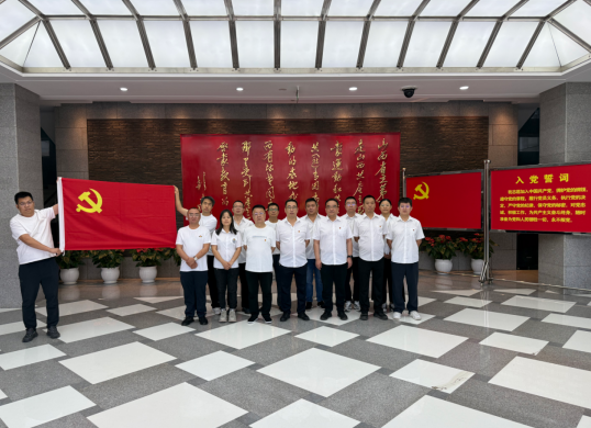太原市辰宇市政工程有限公司党支部开展“赓续红色血脉  务实笃行担当”主题党日活动