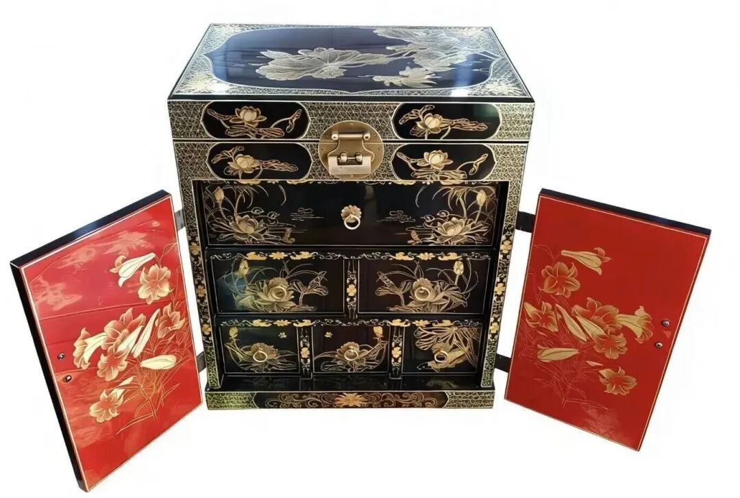 山西：漆艺夺魁绽芳华  平遥匠心耀国展