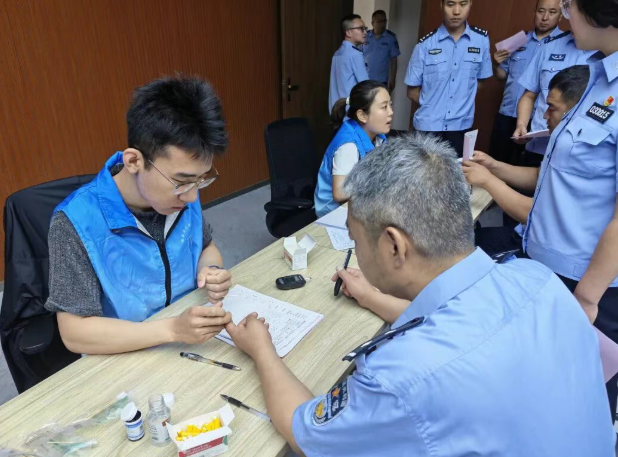 临汾蒲县公安局：暖心义诊进警营  健康守护不打烊