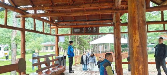 情暖长白南门 服务浸润旅途219.png
