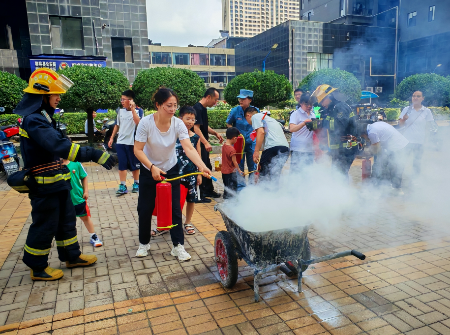 月月一号话防火，吕梁柳林常态化消防宣传走进联盛嘉苑小区