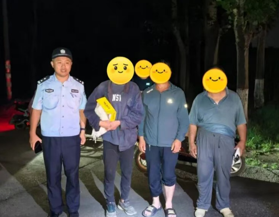 长治公安：一夜温暖两位老人回家路