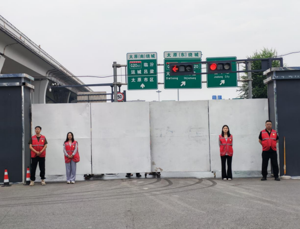 太原市政集团三公司团支部开展“青春志愿在岗  守护道路通畅”主题团日活动