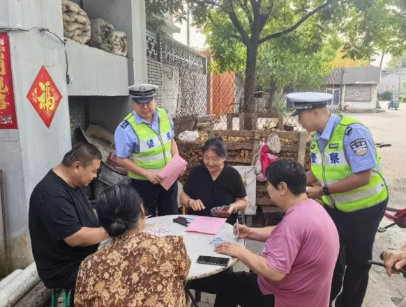 山西吕梁交城公安交管大队： 进乡镇开展交通安全宣传  筑牢群众出行安全防线