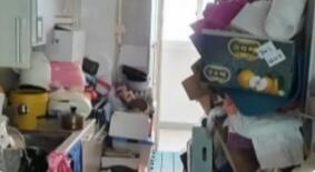 告别“囤积症”“掸灰”迎新年