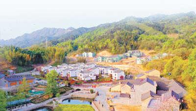 弘扬大别山精神 把老区建设得更好