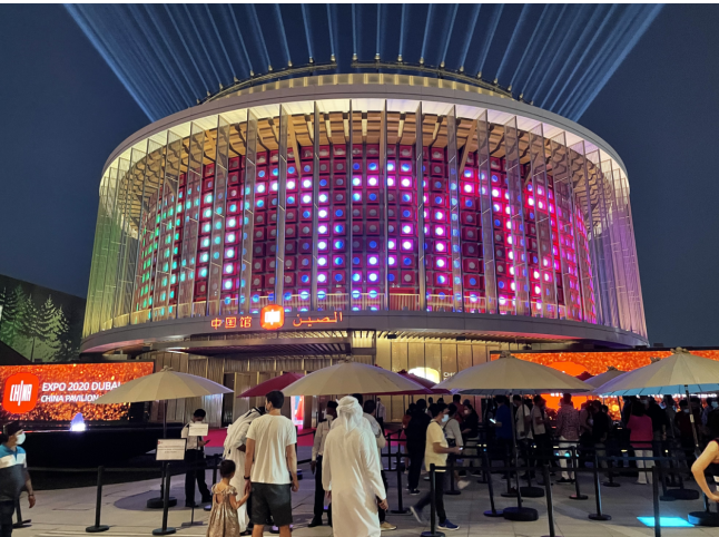 迪拜世博会中国馆游客破10万 参观人士纷纷点赞