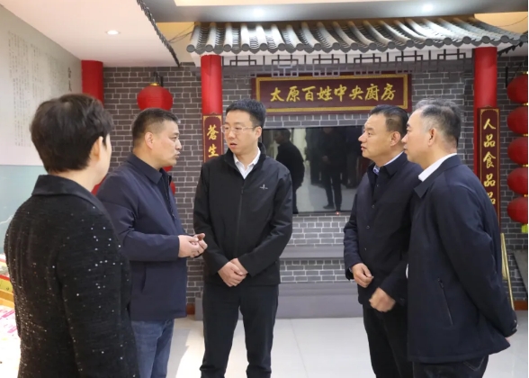 太原尖草坪区委副书记、区长张力维督导检查食品安全工作