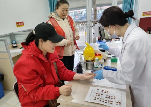 太原迎泽街道这群“红马甲”用行动书写奉献