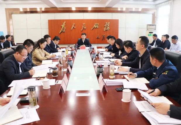 太原娄烦县：李文权主持召开县委常委会会议