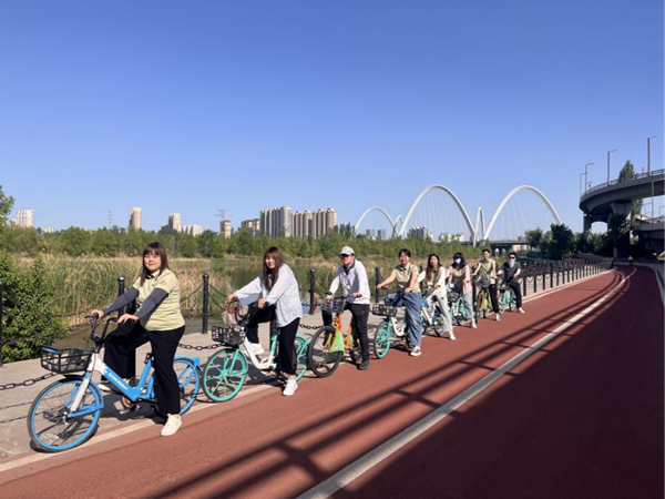 太原市政集团八公司开展“你我同行‘骑’心向上”主题团日活动