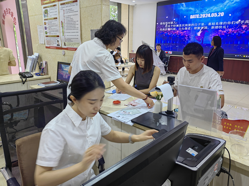 太原万柏林区民政局：幸福加码“520”“四心”护爱民政情