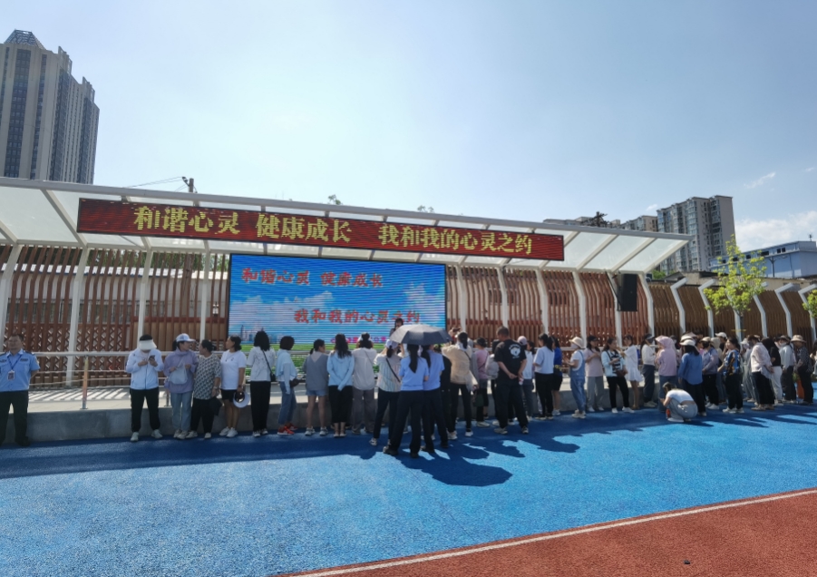 太原杏花岭区巨轮街道：拥抱美好生活  有民法典相伴