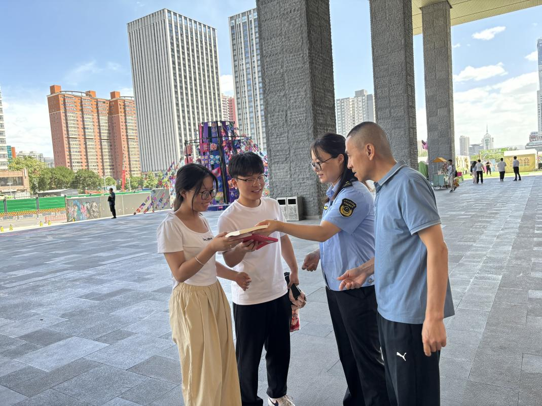 太原万柏林区市场监管局开展“民法典宣传月”普法宣传活动