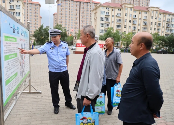 吕梁孝义：警民携手  共筑交通安全防线