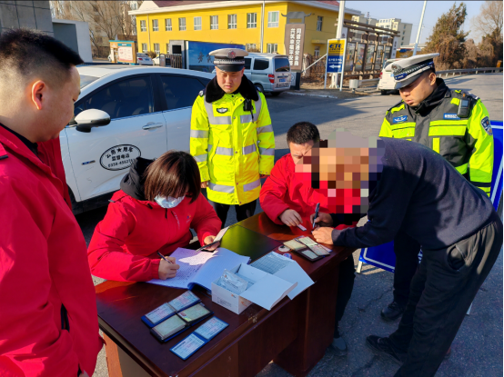 吕梁临县公安：筑牢春节安全网  严查毒驾不松懈