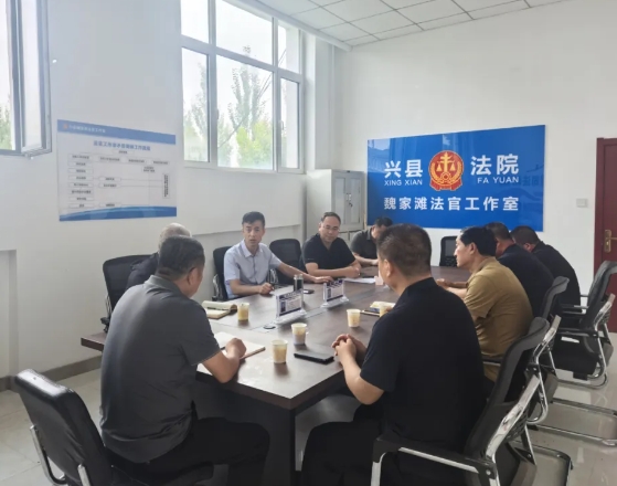 吕梁兴县：杨瑞廷深入魏家滩镇调研综治工作