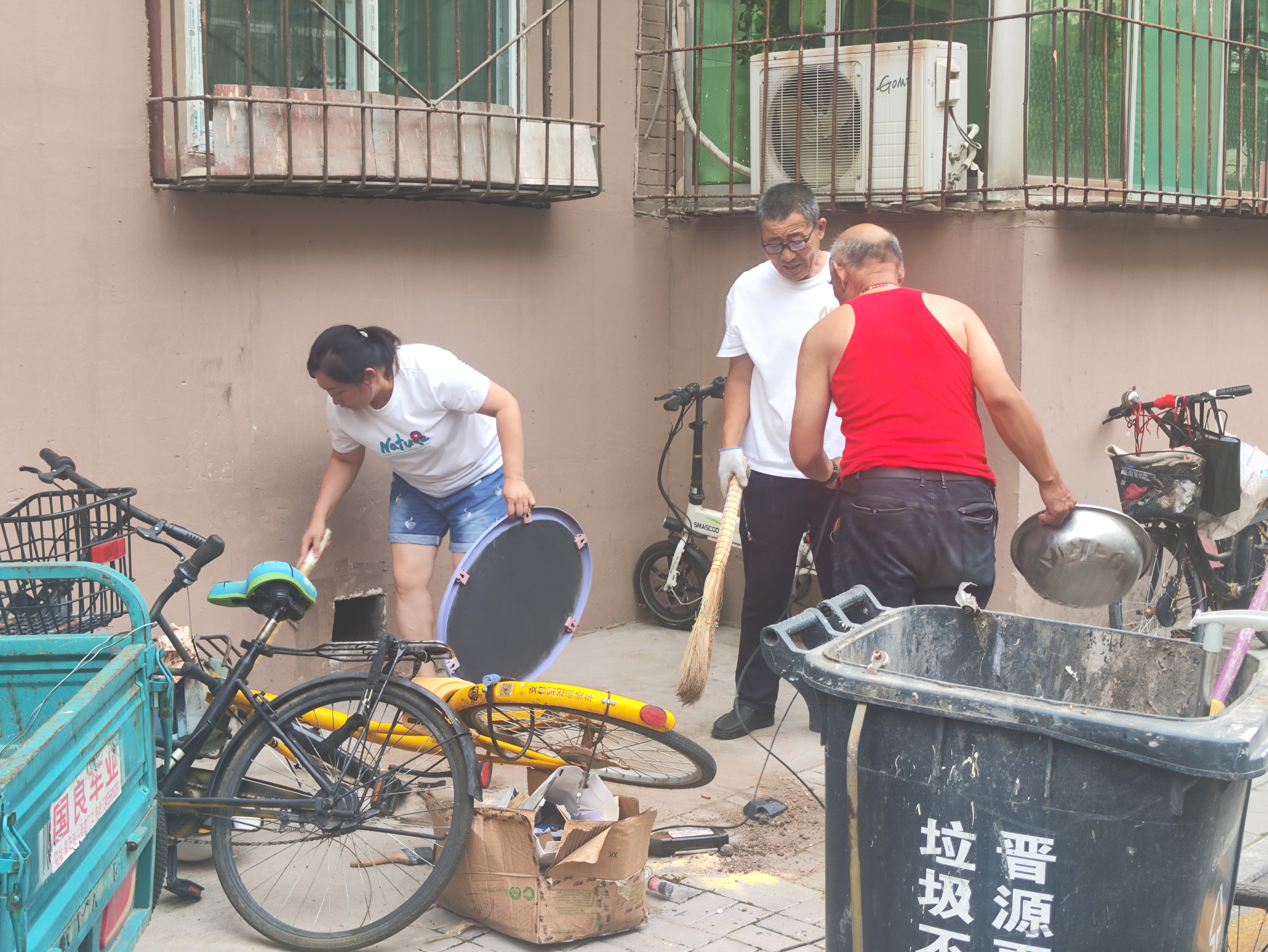 太原晋源区南三巷社区：从“堆”积矛盾到“清”爽共识